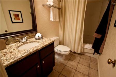 The Inn At Tallgrass Wichita Ngoại thất bức ảnh