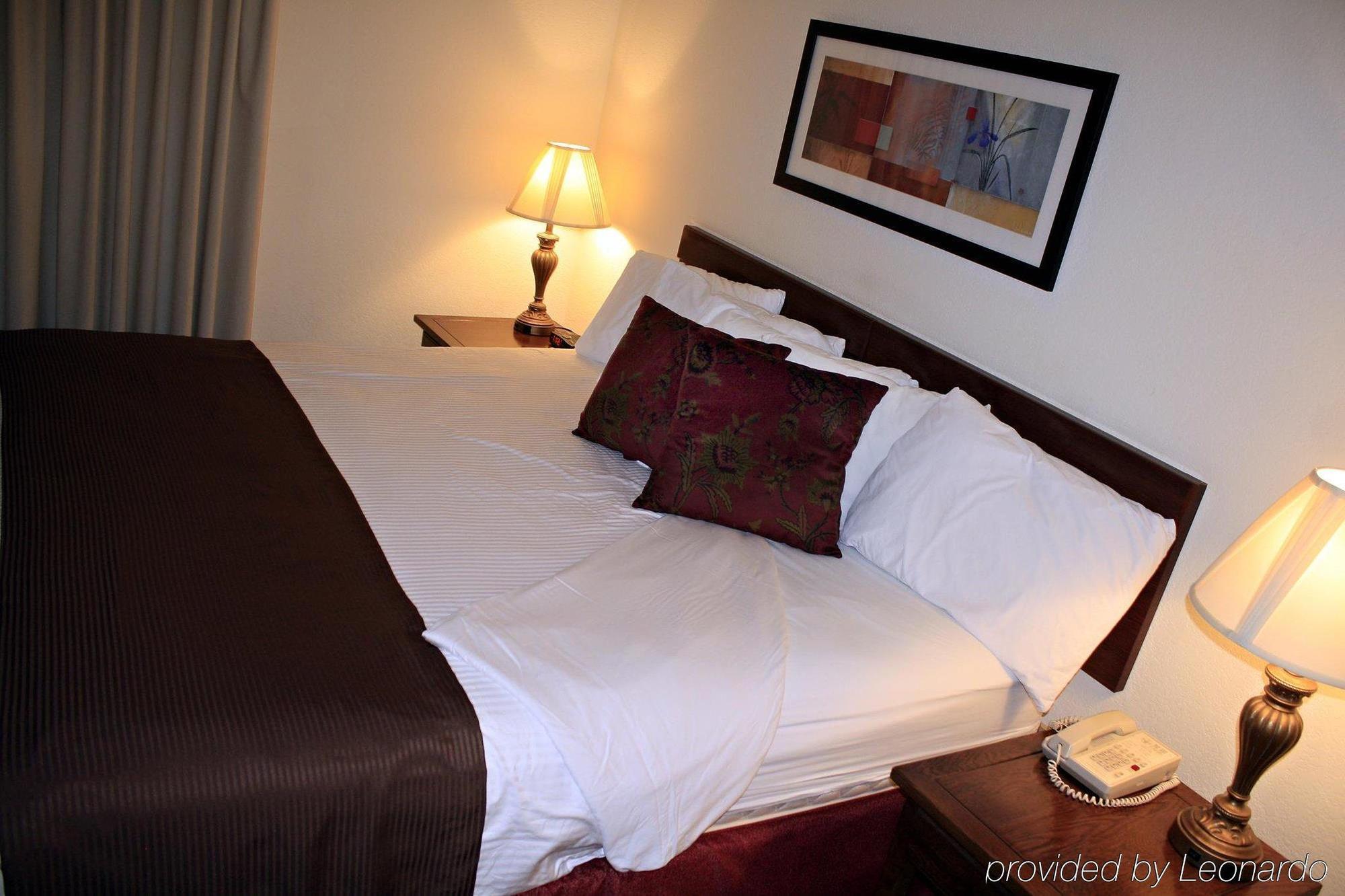 The Inn At Tallgrass Wichita Ngoại thất bức ảnh